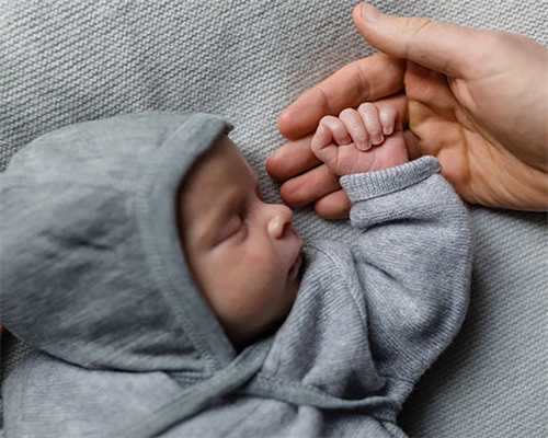 多囊代生孩价格促排卵过程？生子得等多久！